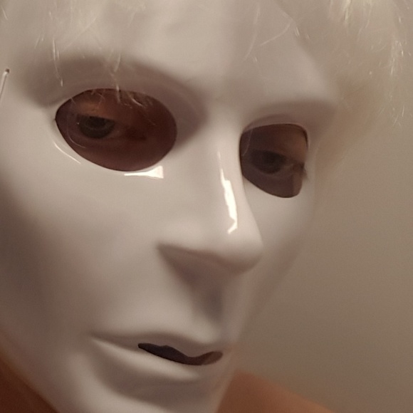 Meet your Posher: Mort - Picture 1 of 1